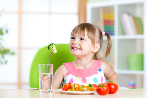 10 tips to get your child to eat healthy